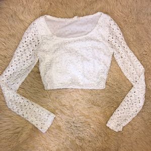 Long sleeves lace crop top